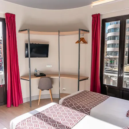 Hostel Juliette-gran Via Madrid