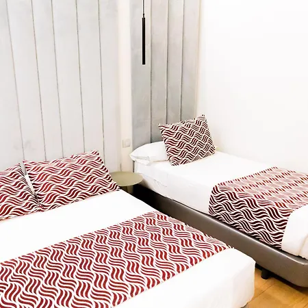 Juliette-gran Via Hostel
