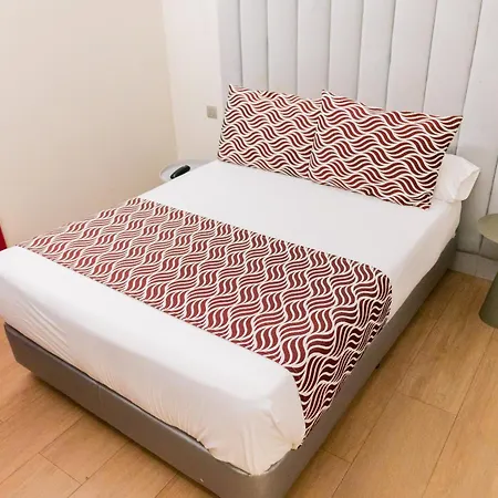 Hostel Juliette-gran Via *