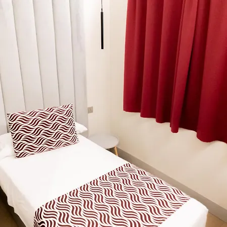 Hostel Juliette-gran Via