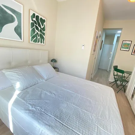 Estudios Gran Via Apartment