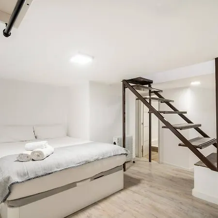 Apartment Charming Flat In Madrid-rio Madrid