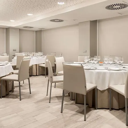 Nh Zurbano Hotel 4*