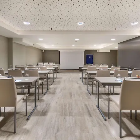Hotel Nh Zurbano 4*