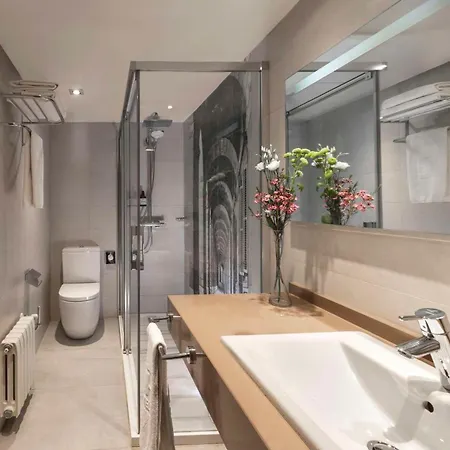 Nh Zurbano 4* Madryt