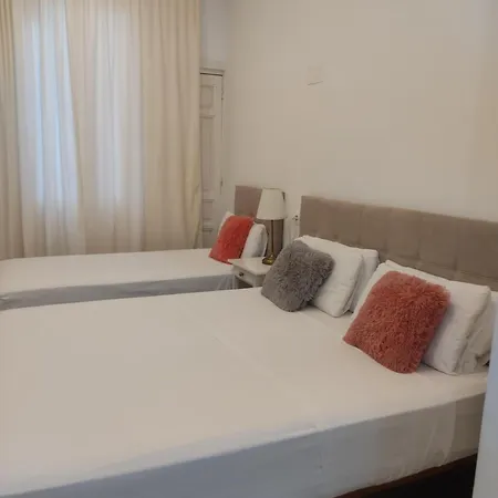 Grand Via House 3* Madrid