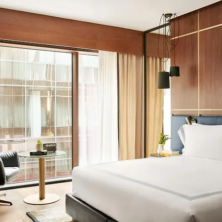 Thompson Madrid, By Hyatt 5* マドリード