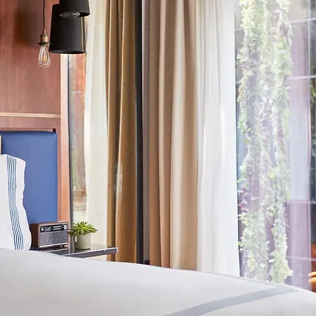 Thompson Madrid, By Hyatt 5* マドリード