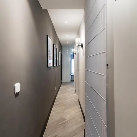 Modern Apartment-2bedrooms 2baths-malasana