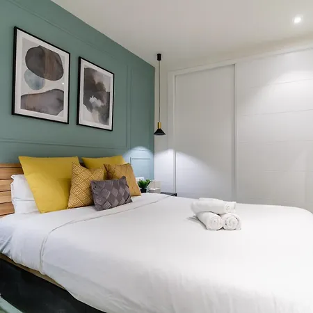 Modern Apartment-2bedrooms 2baths-malasana Apartment Madrid