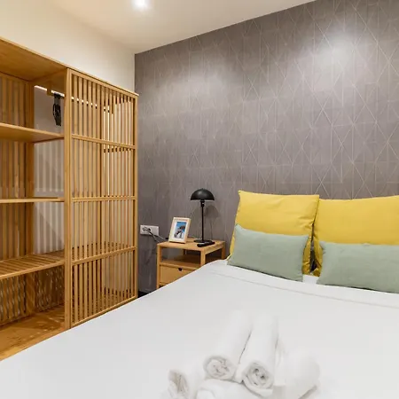 Modern Apartment-2bedrooms 2baths-malasana *