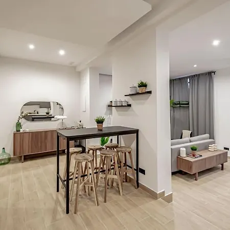 Apartment Stunning And Spacious Flat At Barrio De Letras Madrid