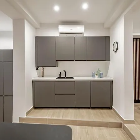 Stunning And Spacious Flat At Barrio De Letras