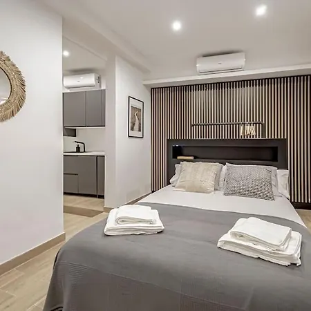 Apartment Stunning And Spacious Flat At Barrio De Letras