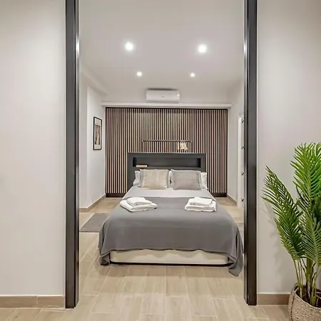 Stunning And Spacious Flat At Barrio De Letras * Madrid