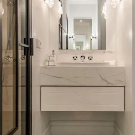 Luxury For Two In Neptuno Apartment *