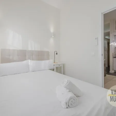 Sunny 3pax En Plena Plaza De Chueca Apartamento *