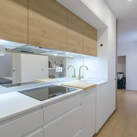 Apartment Gran Via New 2br 1bth Elevator Madrid