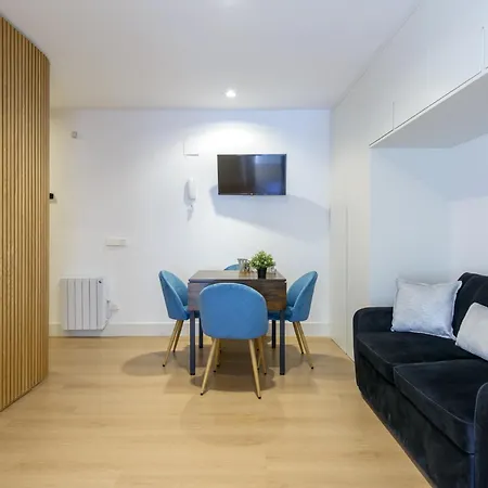 Gran Via New 2br 1bth Elevator Apartment *