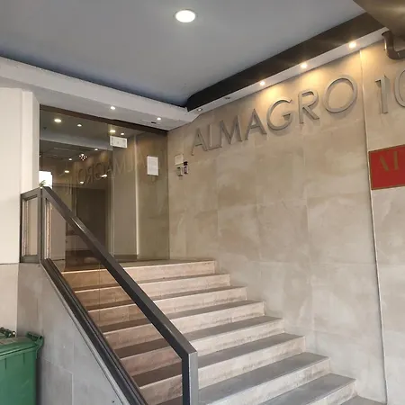 Boutique Urban Genova Aparthotel 2*