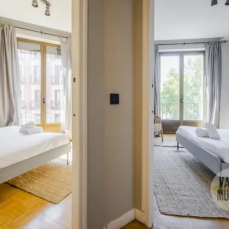 Amplio Y Centrico 9pax En La Latina Appartamento Madrid