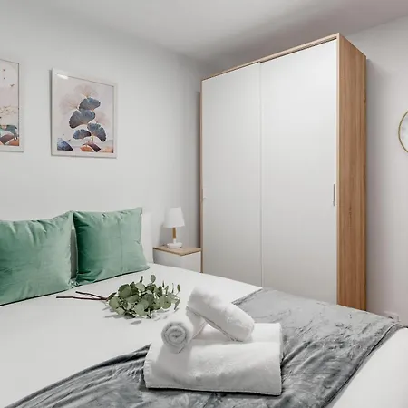 Apartment Madrid Comillas - Apartamento De 2 Dormitorios *
