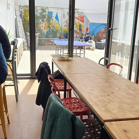 Hostal Onefam