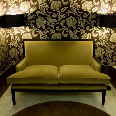 Hotell Opera 4*