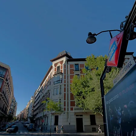 Hotel Gran Versalles 4*