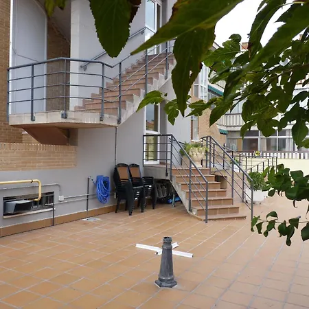 Barajas Plaza