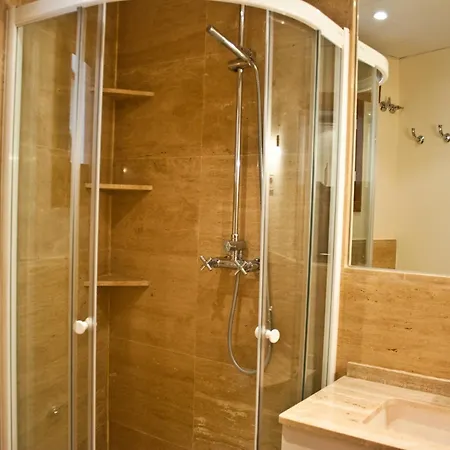 Apartment In Chamberi Madrid
