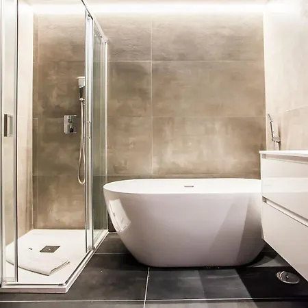 V73 Elegance & Comfort - Luxury In Barrio Salamanca Madrid