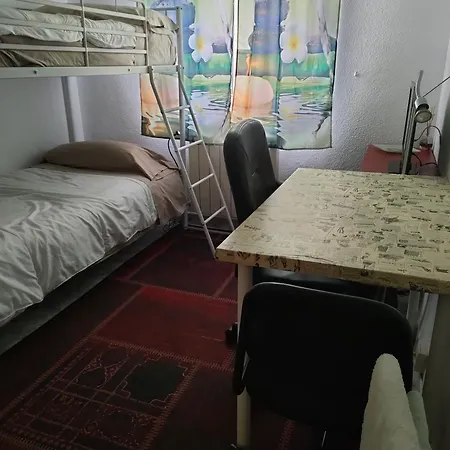 Apartamento Privada, Luminosa Y Bien Comunicada Madrid