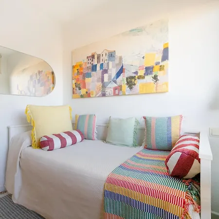 Atico Con Terraza, Parking Y Piscina