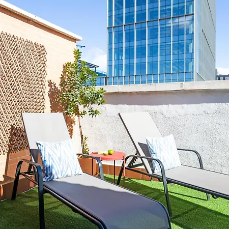 Atico Con Terraza, Parking Y Piscina
