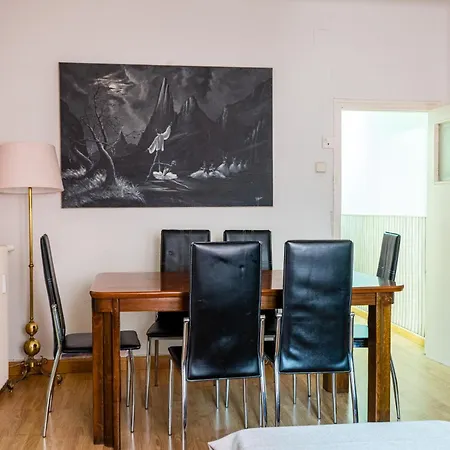 Apartment Amplio En Chamberi By Bebalmy Madrid