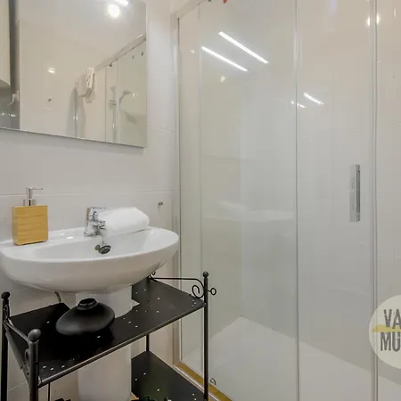Appartamento Fashion Design Loft En Calle Carretas-sol 4pax *