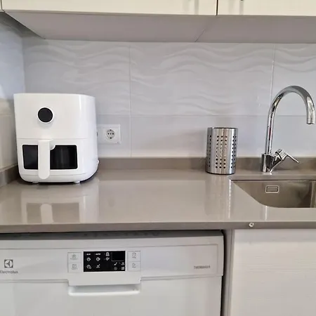 Apartamento Valdebebas Con Garaje Gimnasio Y Piscina Madrid