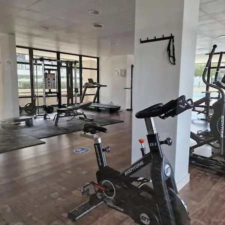 Apartamento Valdebebas Con Garaje Gimnasio Y Piscina *