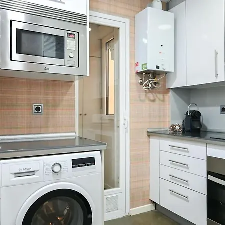 Apartment For Temporal Espacioso De Tres En Ore51 *