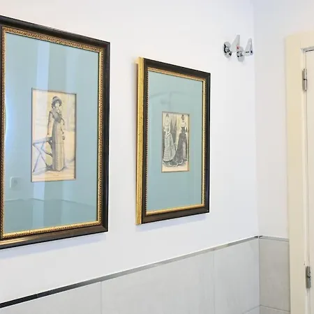 Apartment For Temporal Espacioso De Tres En Ore51 Madrid