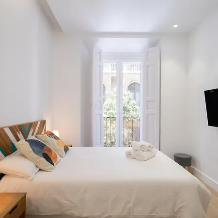 Apartment Chueca Hortaleza 12pax 5 Bedrooms 5 Baths Madrid