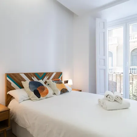 Apartment Chueca Hortaleza 12pax 5 Bedrooms 5 Baths *