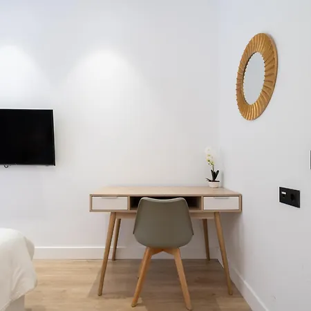 Apartment Chueca Hortaleza 12pax 5 Bedrooms 5 Baths *