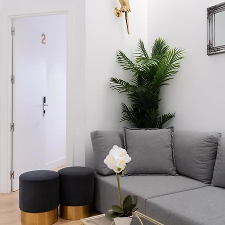 Chueca Hortaleza 12pax 5 Bedrooms 5 Baths Madrid