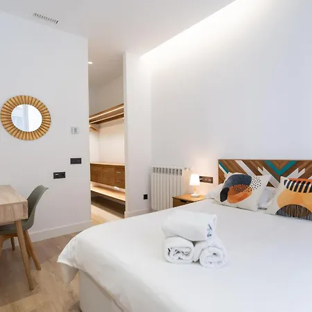 Apartment Chueca Hortaleza 12pax 5 Bedrooms 5 Baths