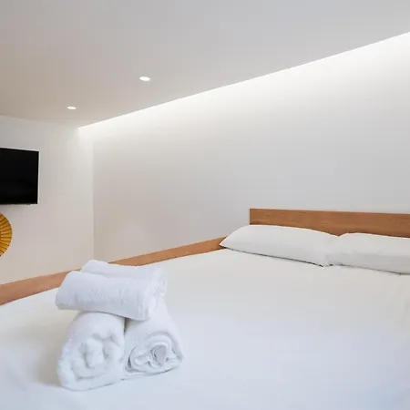Apartment Chueca Hortaleza 12pax 5 Bedrooms 5 Baths *