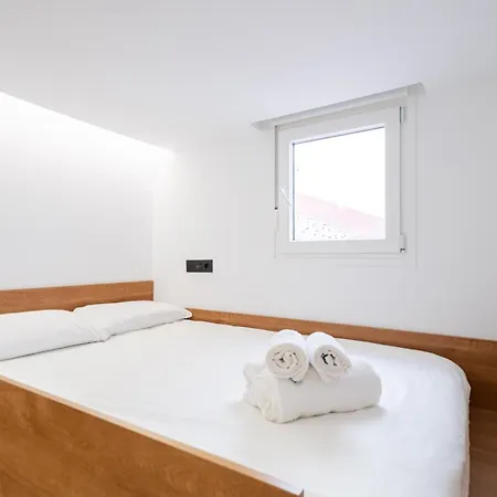 Apartment Chueca Hortaleza 12pax 5 Bedrooms 5 Baths