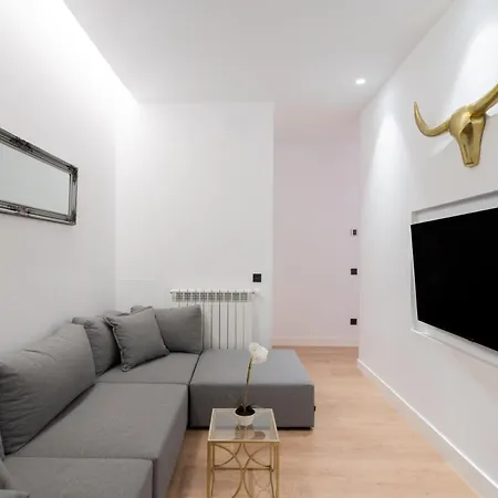 Apartment Chueca Hortaleza 12pax 5 Bedrooms 5 Baths *