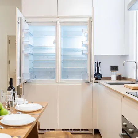 Apartment Chueca Hortaleza 12pax 5 Bedrooms 5 Baths